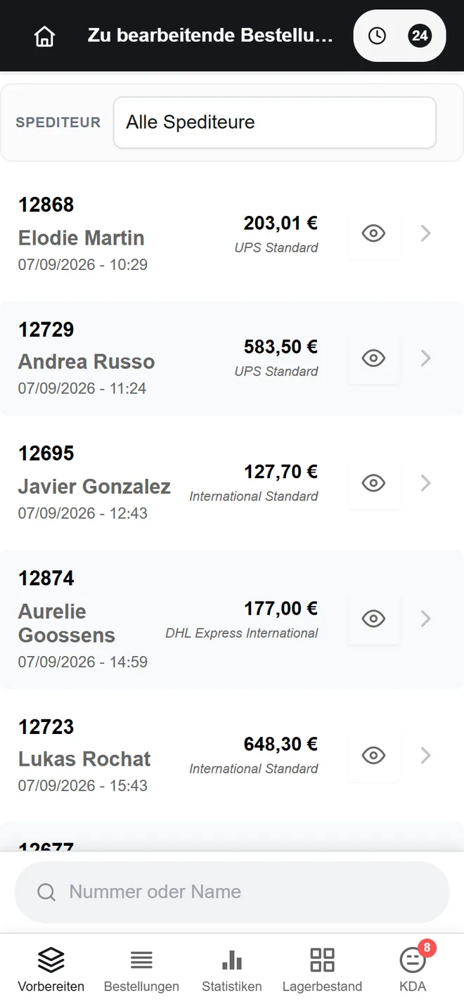 Die Warteschlange, nach Versanddienst filterbar und nach Namen durchsuchbar